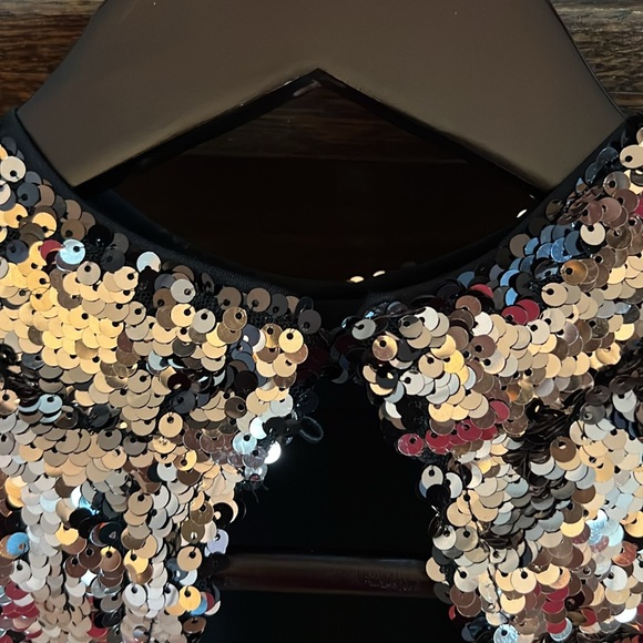 BNWT H&M Stunning Rose Gold and Black Sequin evening dress size 8 - Picture 3 of 5